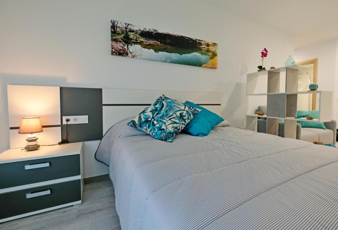 Gegant De Pedra Apartaments Adzaneta エクステリア 写真